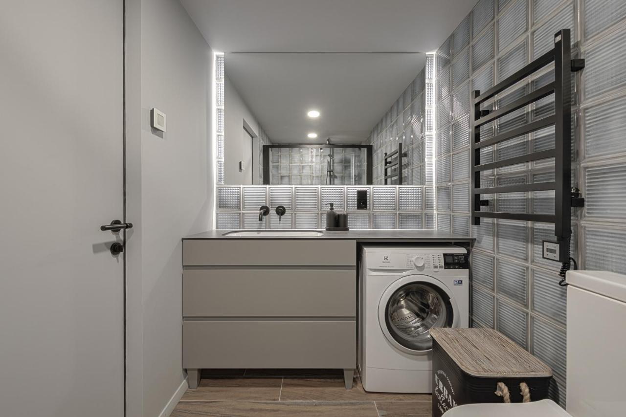 Ivis House Modern Apartment In Vilnius Old Town With Balcony Wilna Exterior foto