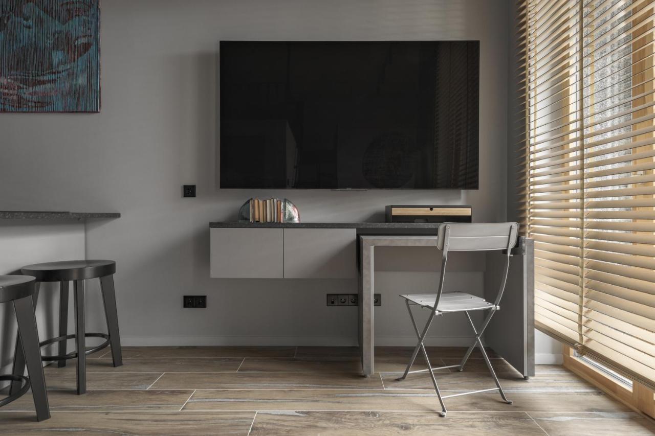 Ivis House Modern Apartment In Vilnius Old Town With Balcony Wilna Exterior foto